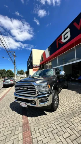 Ram 3500 Limited Longhorn 6.7 TB CD Diesel 2024