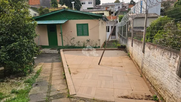 Terreno a venda no bairro Bom Jesus - Porto alegre -RS.