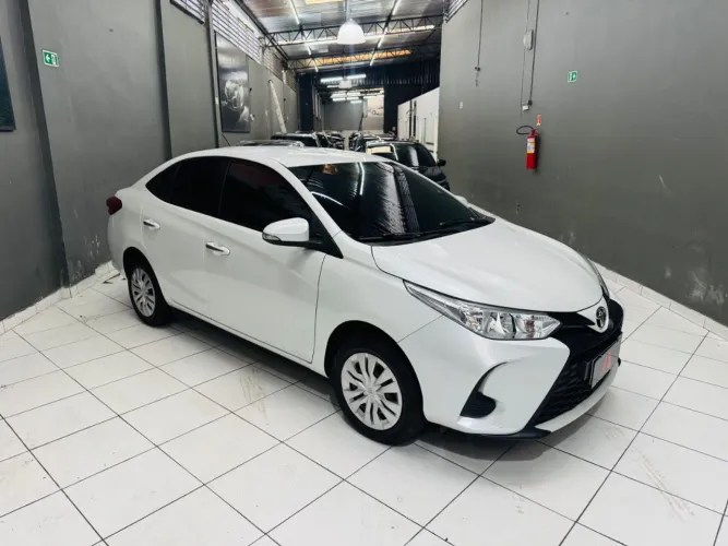 Toyota Yaris XL Sedan 1.5 Flex 16V 4P Aut. 2024