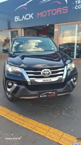 Toyota Hilux SW4 SRX 4X4 2.8 TDI 16V Dies. Aut. 2020