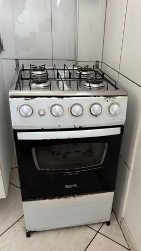 Fogão com 4 bocas