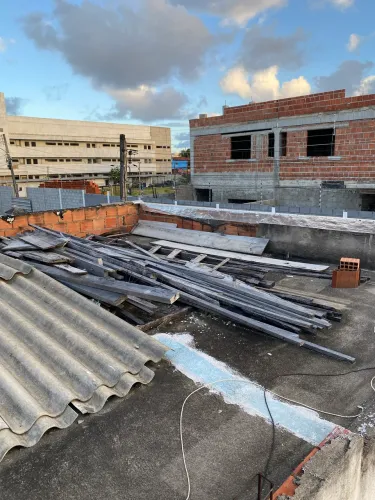 Madeira de demolição