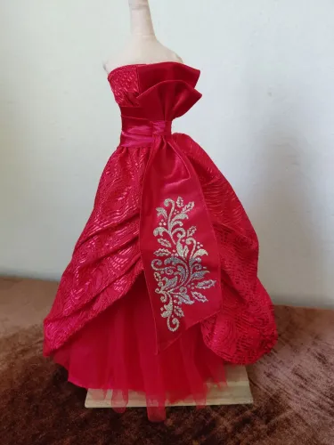 Vestido da Barbie Collector Holiday 2012