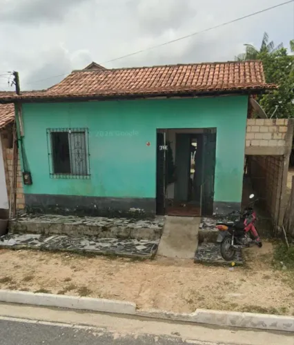 Duas casas em Capitão Poço