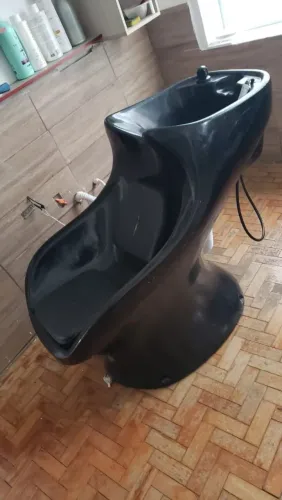 Lavatório vibra água fria, quente e morna