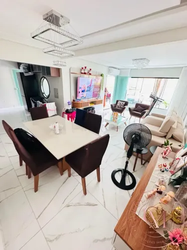 Condomínio Jardim Espanha - Casa com 3 quartos, sendo 1 suíte.