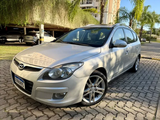 Hyundai I30CW 2.0 16V 145cv Aut. 5P 2011