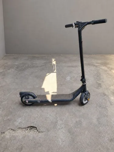 Patinete elétrico Atomi Alpha Lite