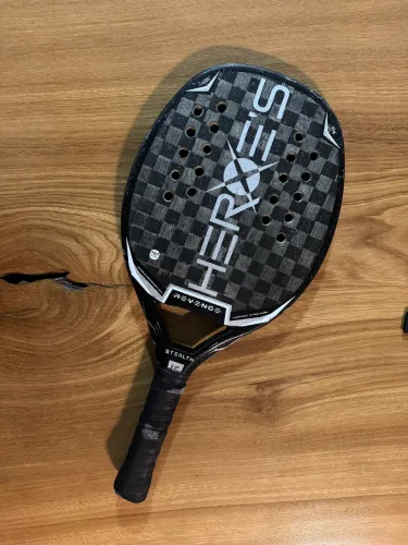 Raquete Beach Tennis Heroes Revenge Stealth