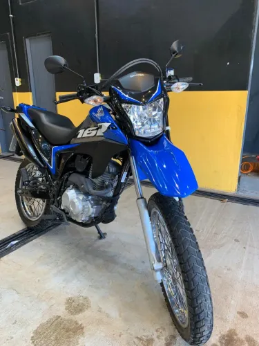 A Honda NXR 160 Bros ESDD 2021 possui motor flex