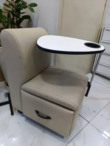Cadeira de Manicure
