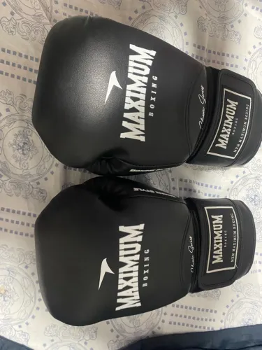 Vendo luxa box de muay thai mais bandagem