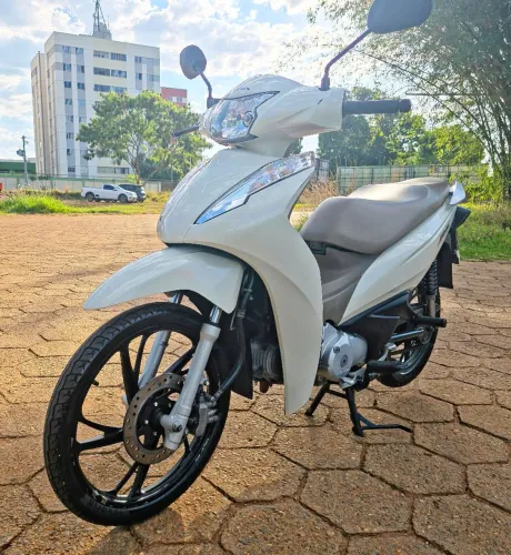 Honda biz 125i Flex branca