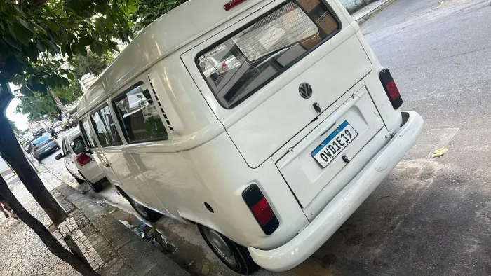 Volkswagen Kombi Standard 1.4 MI Total Flex 8V 2014