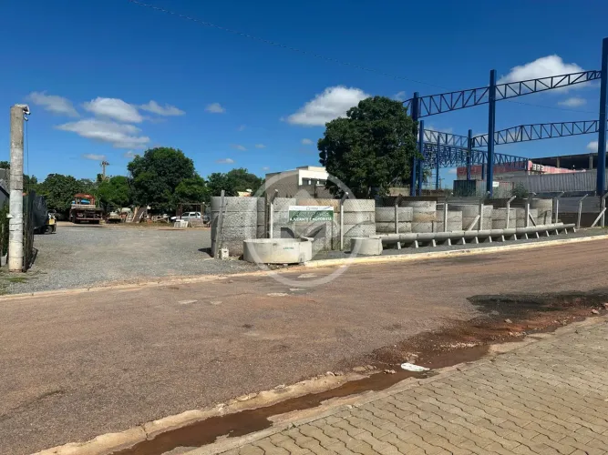 Terreno com 2.100m2 na Av. Arquimedes Pereira lima. codigo: 120362