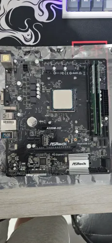 Kit Ryzen 5 2600 + 16GB RAM + A320M