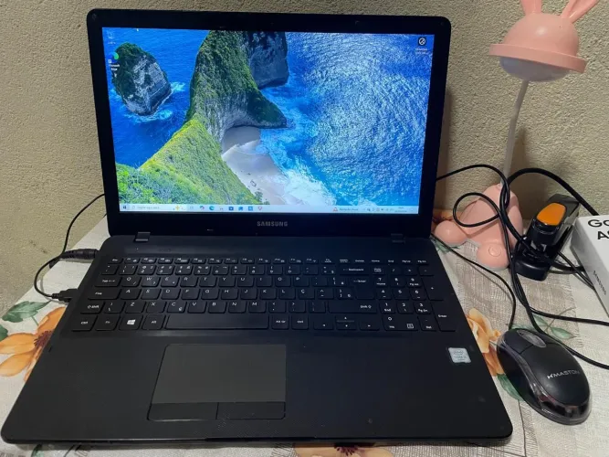 Nootbook Samsung core i3