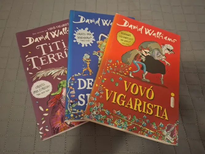 Lot de 3 Livros infantojuvenis de David Walliams 