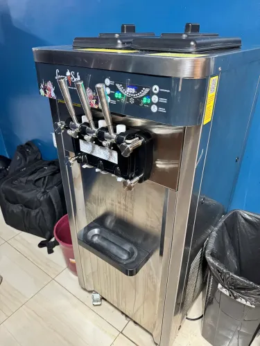 Vendo ou troco máquina LSD425 Logrosoft, apenas 2 meses de uso 