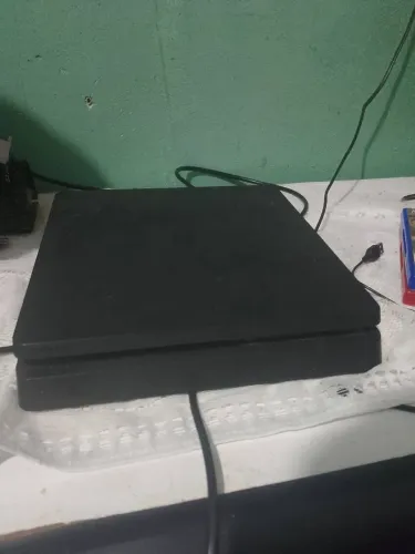 Playstation 4 slim