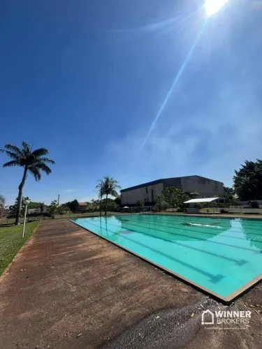 Chácara com dois campos e duas piscinas grandes à venda, 20.370 m² por R$ 40.740.000 - Par