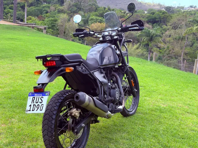 Himalayan 411 muito nova