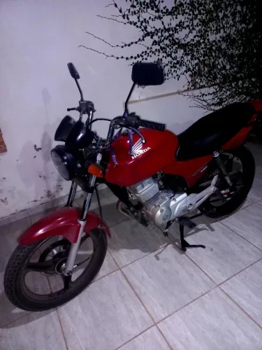Vendo moto 150 esd vermelha
