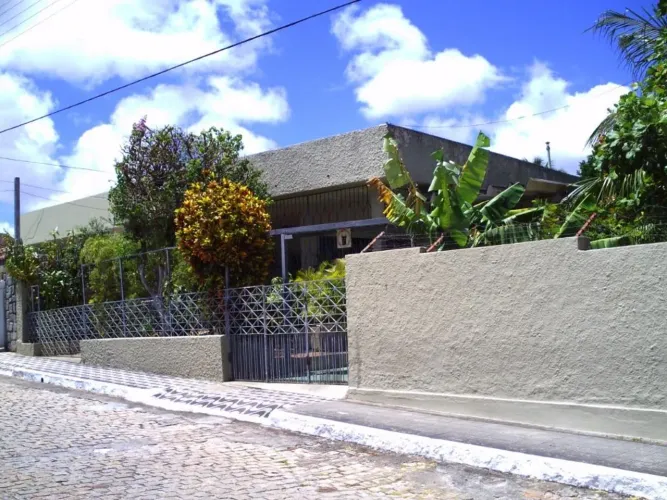 Casa com 4 dormitórios à venda, 140 m² por R$ 1.500.000,00 - Barro Vermelho - Natal/RN