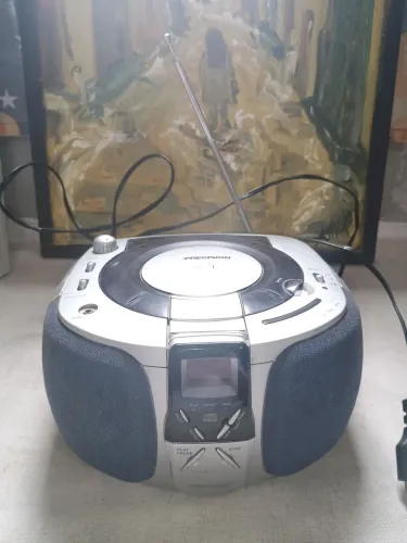 Rádio Portátil Precision Com CD E Rádio AM/FM (No Estado / Para Conserto)