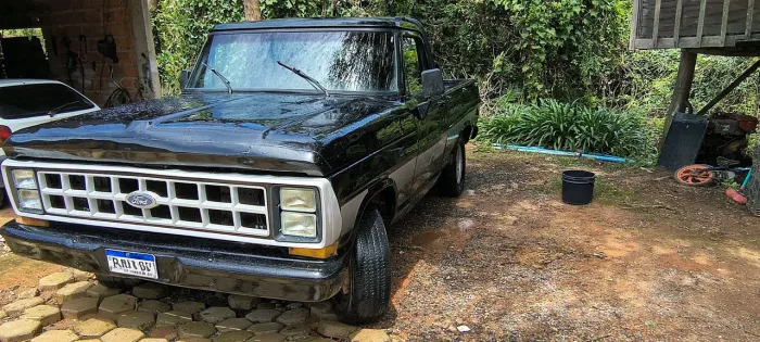 F1000