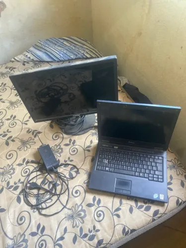 Notebook tela quebrada com monitor 