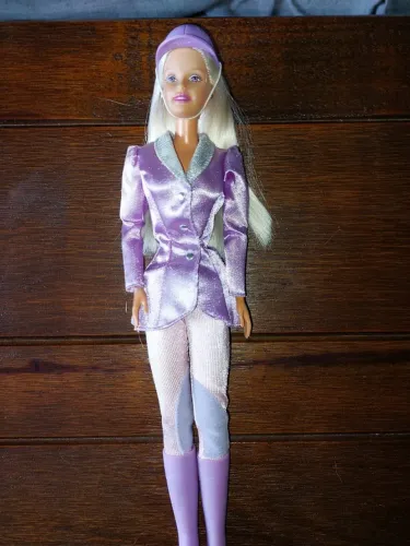 Boneca Barbie Horse Lovin' Lilás / English Rider (Mattel 2002)