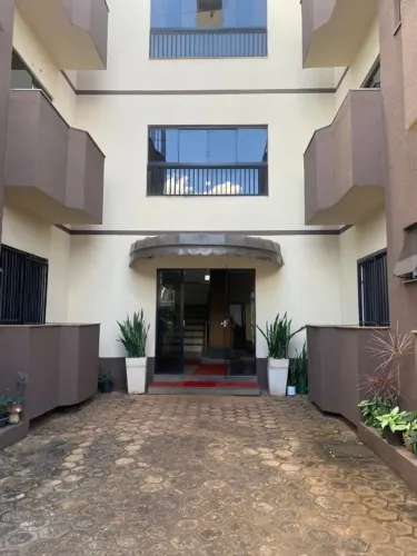 Apartamento 2/4 com sacada na 108 sul