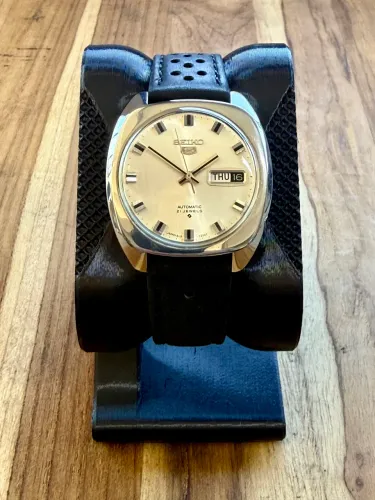 Relógio Seiko 5 TV Dial 21 Rubis 6119-7193 - 1972