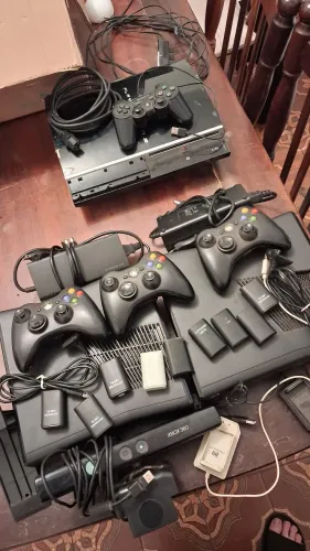 PS3 + Xbox 360 com acessórios