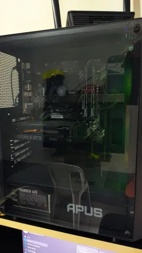 PC 4060/16GB RAM/477 DE SSD