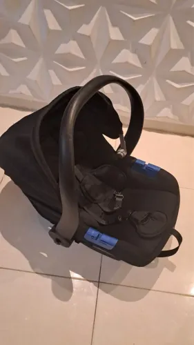Bebê conforto + Base - Burigotto