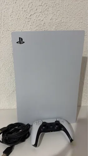 PS5 mídia digital 1 controle 825Gb ?