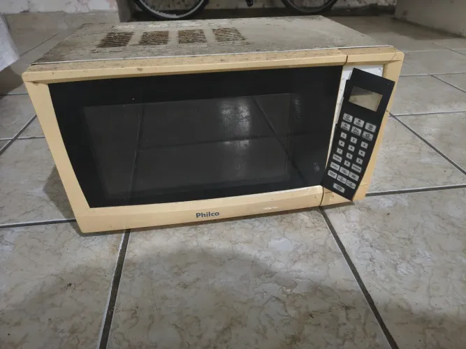 Micro-ondas Philco Antigo com Defeito - Para Conserto ou Peças