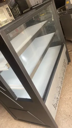 BALCÃO VITRINE 1,25 POLAR DUAS PORTAS DE VIDRO MODELO NOVO LED DUAS PISTAS