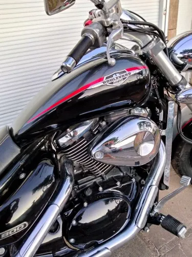 Moto Yamaha Boulevard M800