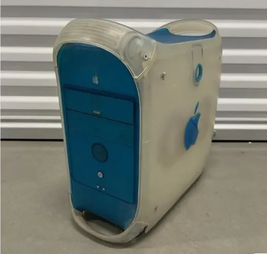 Apple Power Mac G3 Blue & White.