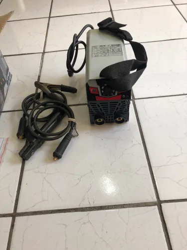 Máquina de Solda 100A MMA 220V.