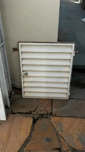 Portinhola para casa de gás