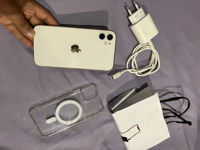 IPhone 11 bateria ?100% (128 gb)