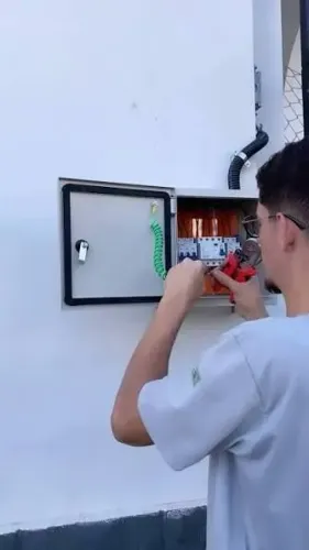 ELETRICISTA SÓ CHAMAR ORÇAMENTO GRÁTIS 