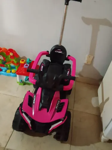 Carrinho elétrico infantil