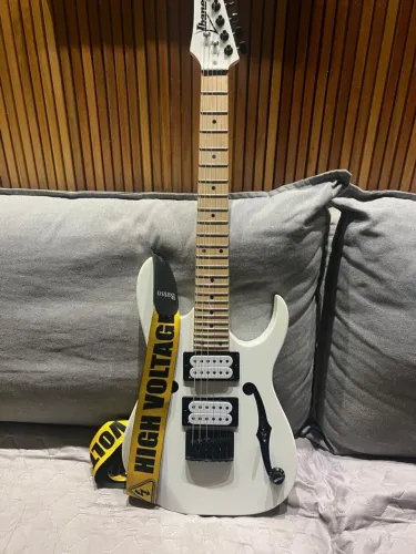 IBANEZ PGMM31 SIGNATURE PAUL GILBERT