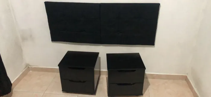 Conjunto de mesa de cabeceira