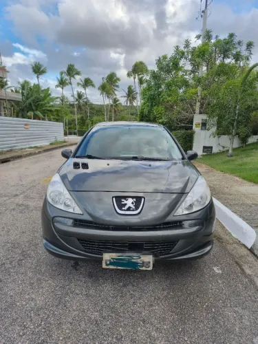 Peugeot 207 Sedan Passion XR 1.4 Flex 8V 4P 2013